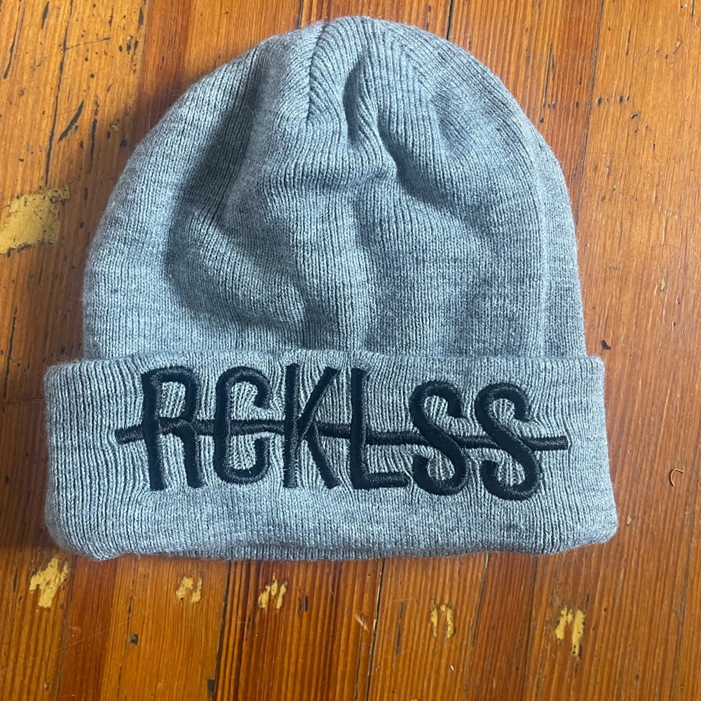 Gray young & reckless beanie